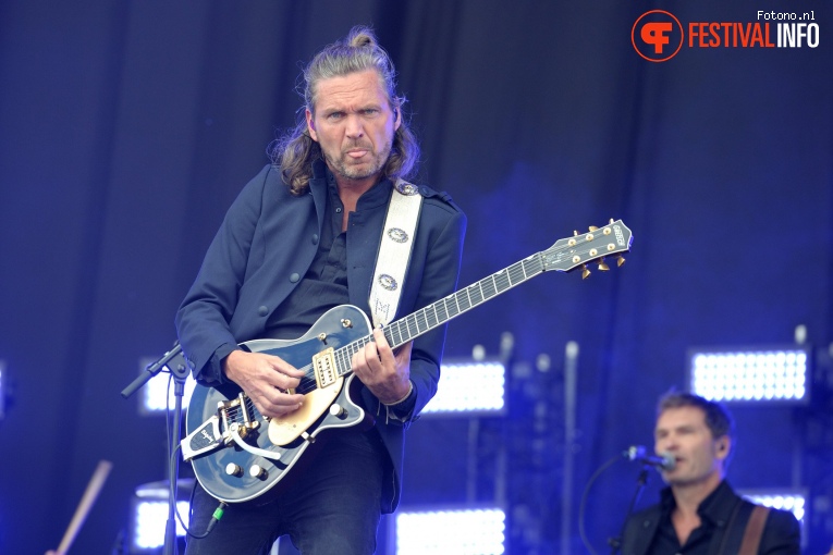 Guus Meeuwis op Pinkpop 2017 - Maandag foto