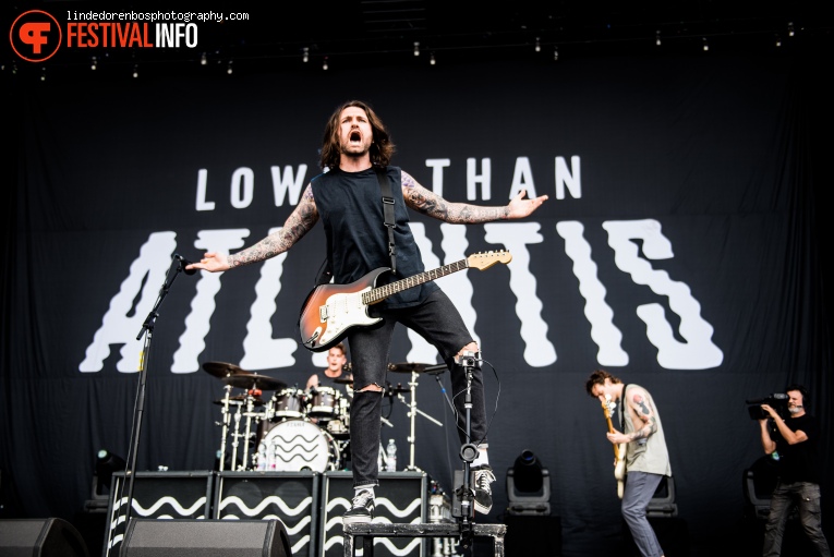 Lower Than Atlantis op Rock Am Ring 2017 - Zaterdag foto