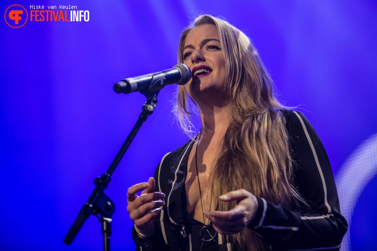 Jo Harman op Ribs & Blues 2017 foto