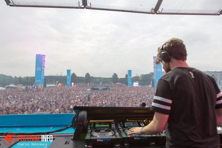 Oliver Heldens op The Flying Dutch 2017 - Rotterdam foto