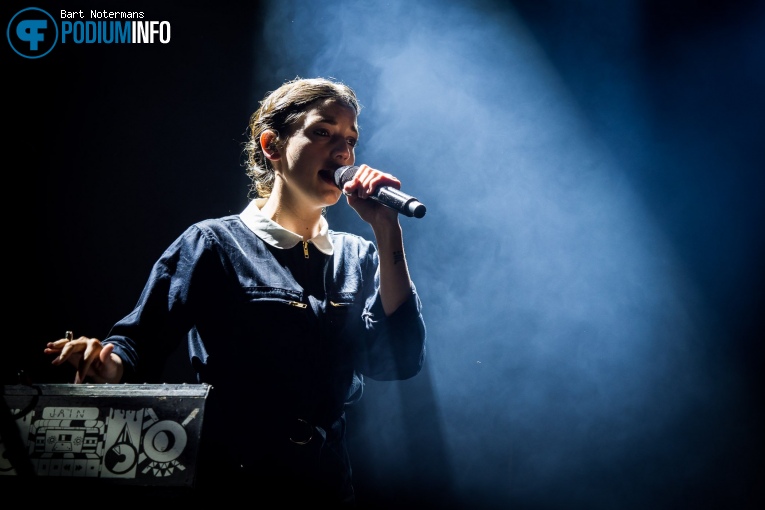 Jain op Jain - 07/06 - Melkweg foto