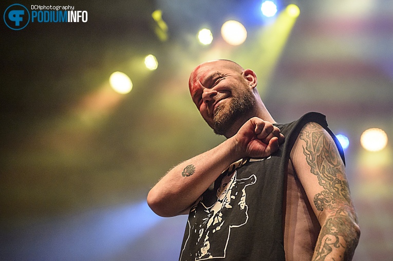 Five Finger Death Punch op Five Finger Death Punch - 12/06 - 013 foto