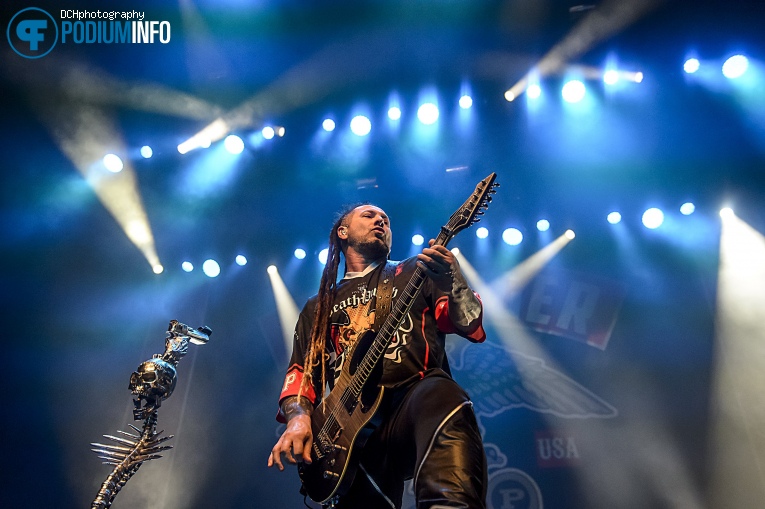 Five Finger Death Punch op Five Finger Death Punch - 12/06 - 013 foto