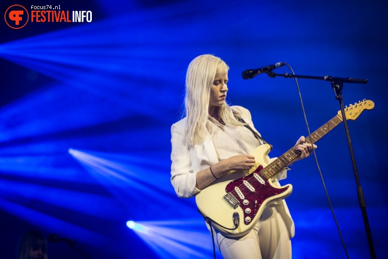 Amber Arcades op Best Kept Secret 2017 - Vrijdag foto