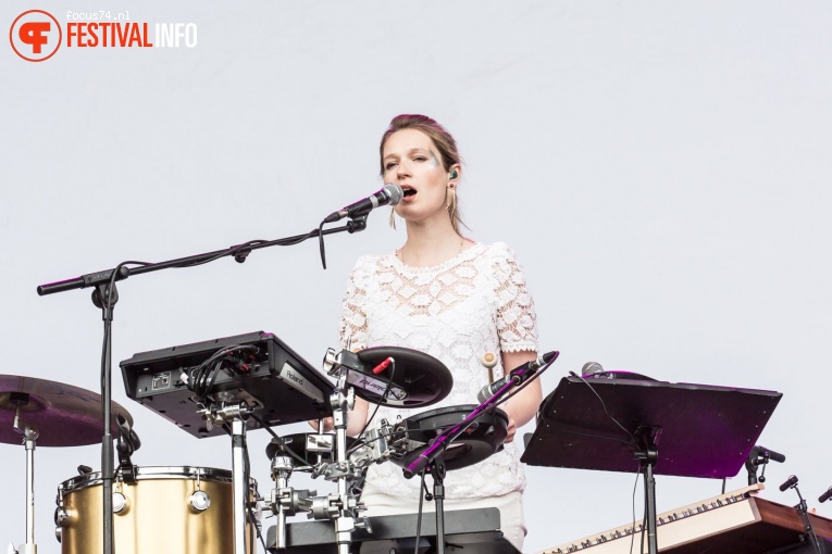 Agnes Obel op Best Kept Secret 2017 - Vrijdag foto