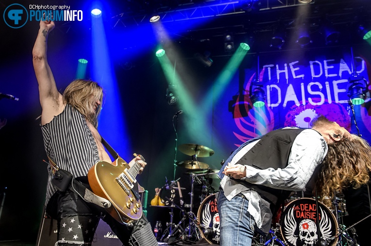 The Dead Daisies op The Dead Daisies - 14/06 - Boerderij foto