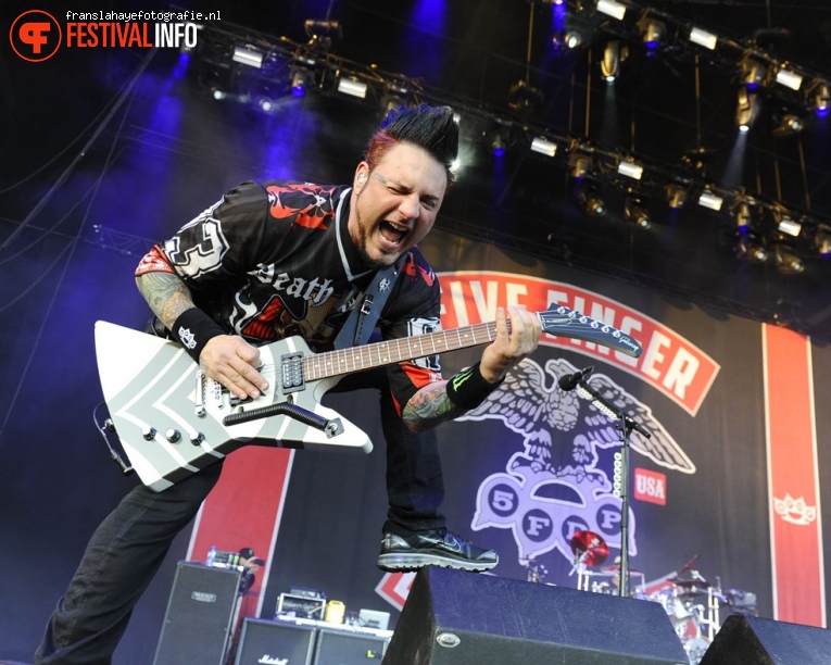 Five Finger Death Punch op Graspop Metal Meeting 2017 foto