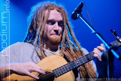 Newton Faulkner op The Fray - 8/11 - Heineken Music Hall foto