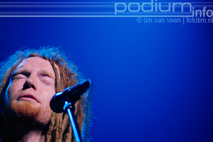 Newton Faulkner op The Fray - 8/11 - Heineken Music Hall foto