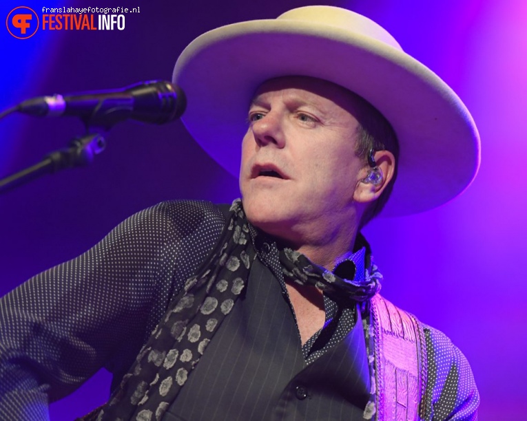 Kiefer Sutherland op Kiefer Sutherland - 16/06 - 013 foto