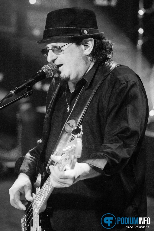 Blue Öyster Cult op Blue Öyster Cult / Queensryche - 22/06 - TivoliVredenburg foto