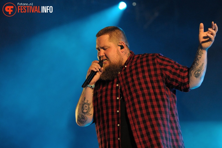 Rag'n'Bone Man op Down The Rabbit Hole 2017 - Vrijdag foto