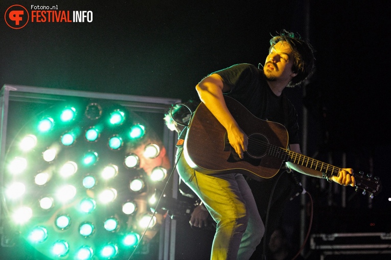 Milky Chance op Down The Rabbit Hole 2017 - Zondag foto