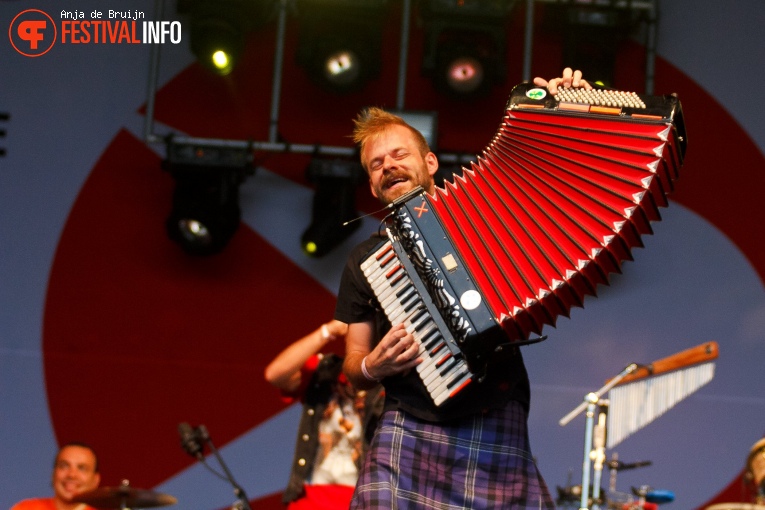 La Pegatina op Parkpop 2017 foto