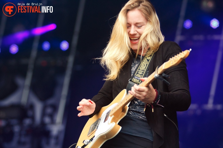 Joanne Shaw Taylor op Parkpop 2017 foto