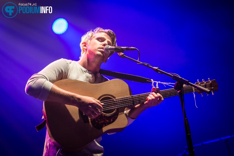 Kyle Lionhart op Xavier Rudd - 26/06 - TivoliVredenburg foto