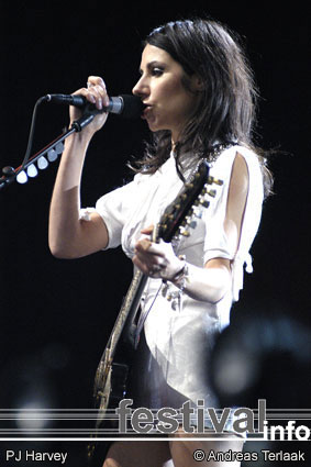 PJ Harvey op Lowlands 2003 foto