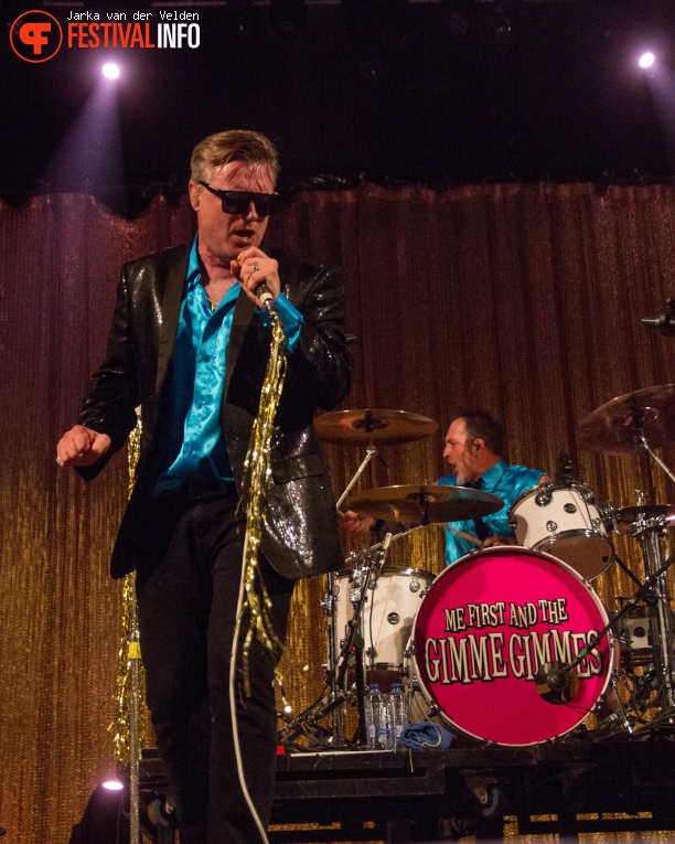 Me First and the Gimme Gimmes op Jera On Air 2017 - Zaterdag foto