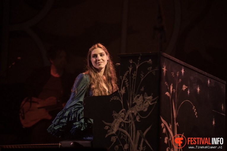 Birdy op Rock Werchter 2017 - Vrijdag foto