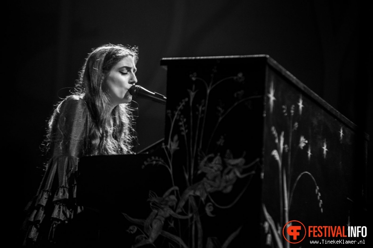 Birdy op Rock Werchter 2017 - Vrijdag foto