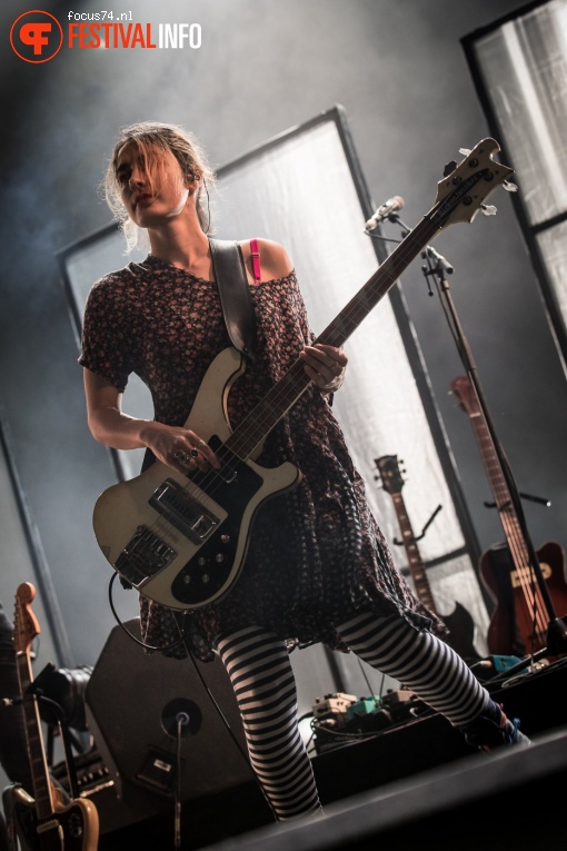 Warpaint op Rock Werchter 2017 Zondag foto