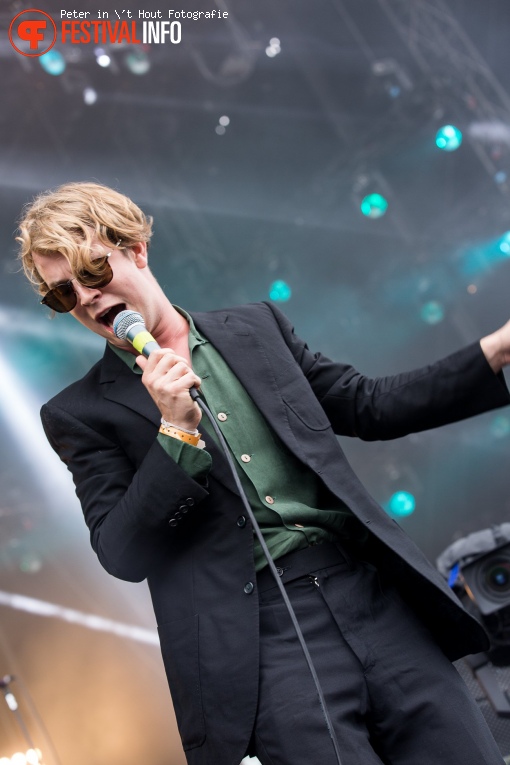 Tom Odell op Concert At Sea 2017 foto