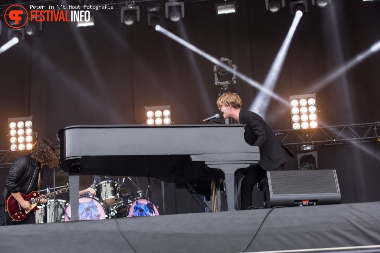 Tom Odell op Concert At Sea 2017 foto