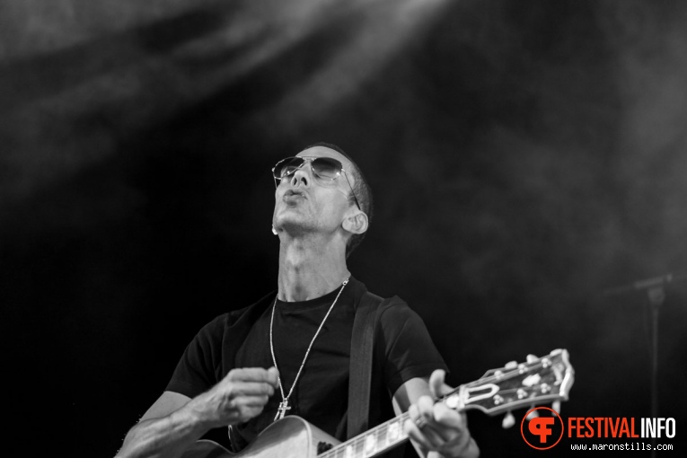 Foto Richard Ashcroft op Cactusfestival 2017 - Vrijdag