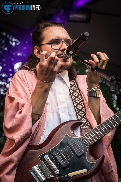 Jett Rebel op Metropool Open Air met Jett Rebel - 08/07 - Openluchttheater Hertme foto