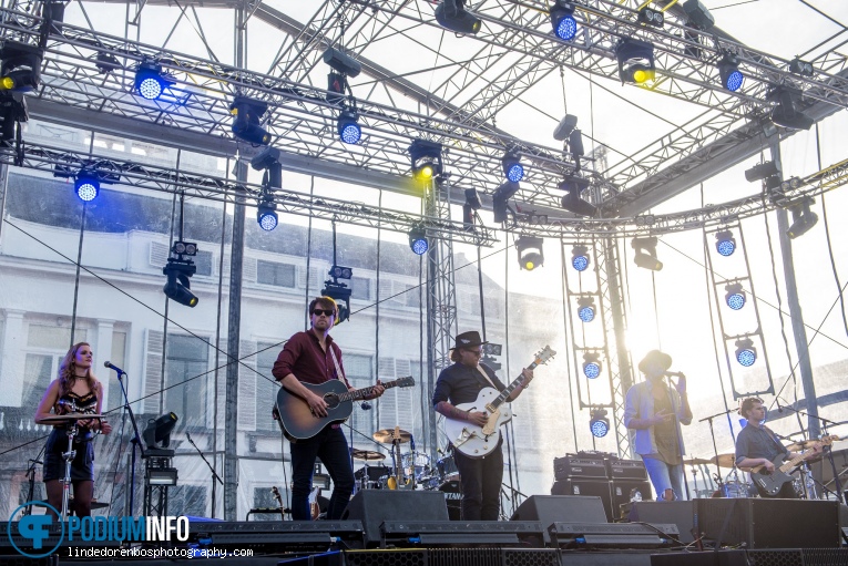 Rob Dekay op Doe Maar - 07/07 - Paleis Soestdijk foto