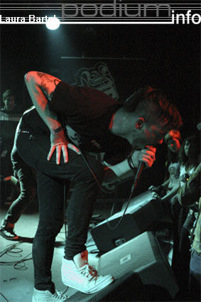 Cancer Bats op Comeback Kid - 11/11 - Waterfront foto