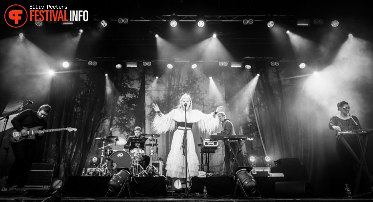 Aurora op Træna festival 2017 foto