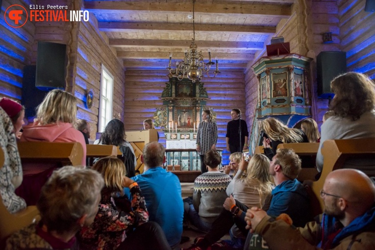 Ingrid Olava op Træna festival 2017 foto