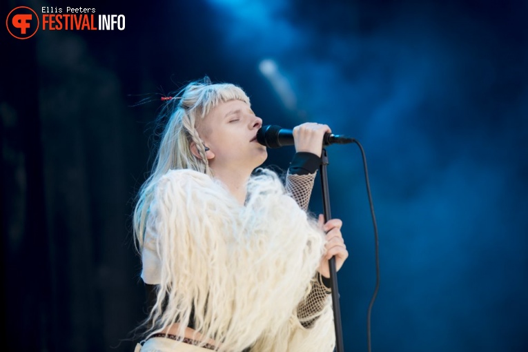 Aurora op Træna festival 2017 foto