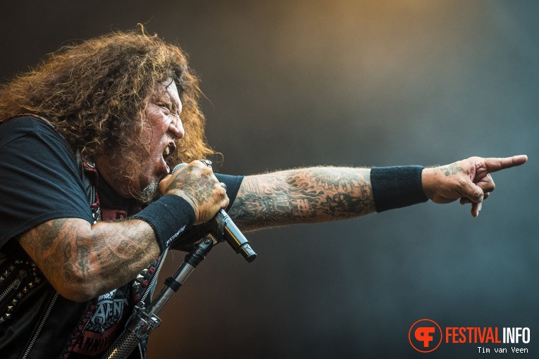 Testament op Dynamo Metalfest 2017 foto