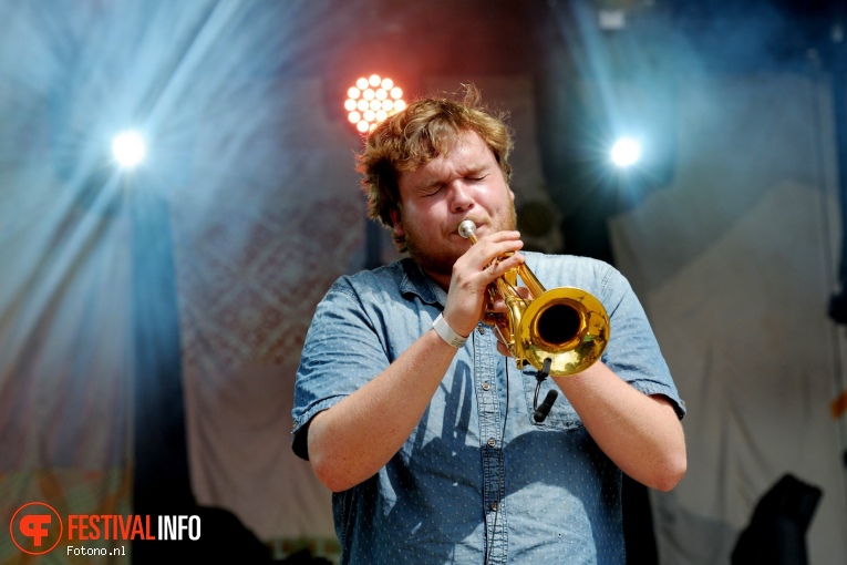 Broken Brass op Welcome To The Village 2017 - Zaterdag foto