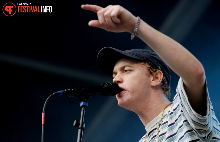 DMA's op Welcome To The Village 2017 - Zaterdag foto