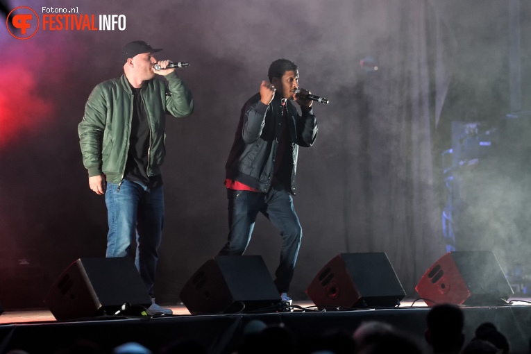 Rico & Sticks op Welcome To The Village 2017 - Zondag foto
