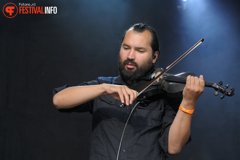 Mighty Oaks op Welcome To The Village 2017 - Zondag foto