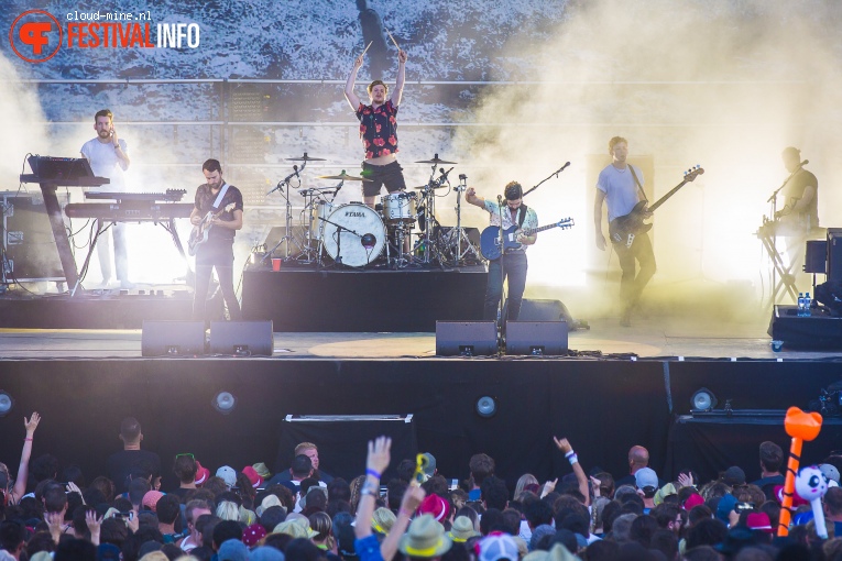 Foals op Paléo Festival 2017 foto