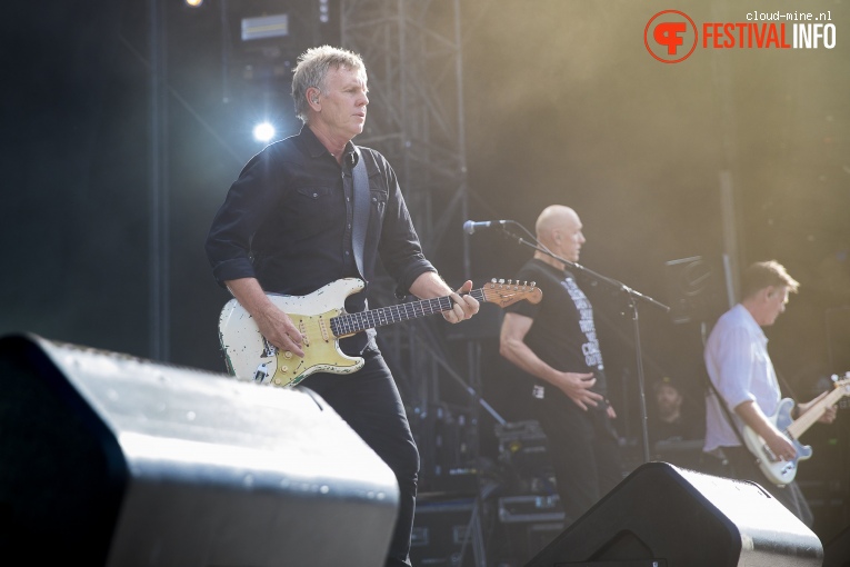 Midnight Oil op Paléo Festival 2017 foto