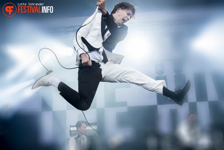The Hives op Lollapalooza Paris 2017 foto