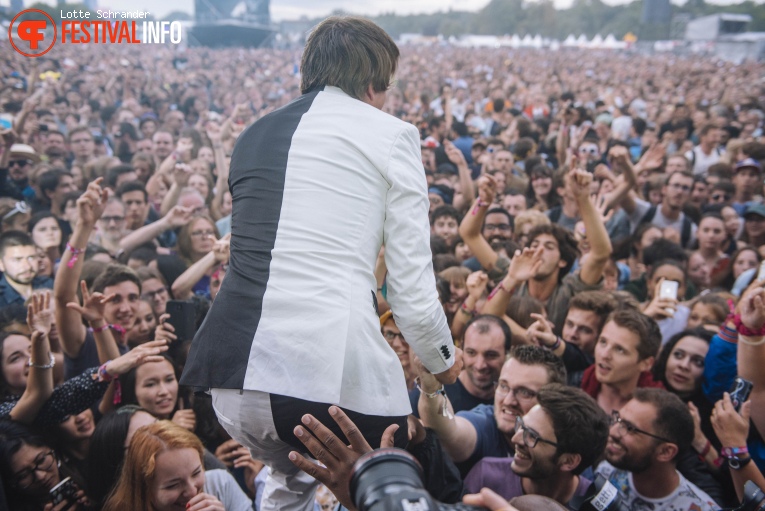 The Hives op Lollapalooza Paris 2017 foto