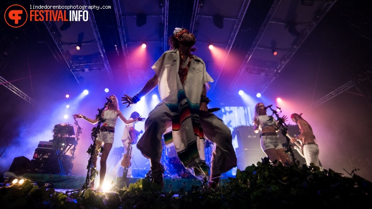 Crystal Fighters op Sziget 2017 - Zaterdag foto