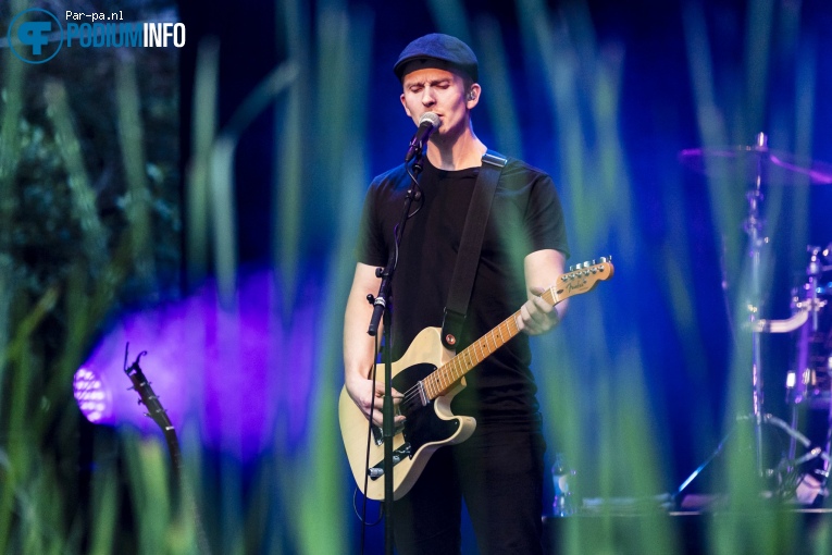 Ásgeir op Ásgeir - 10/08 - Openluchttheater Caprera foto