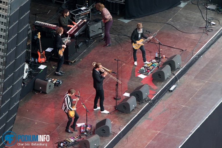 Di-rect op Bryan Adams - 12/08 - Strijp-S foto