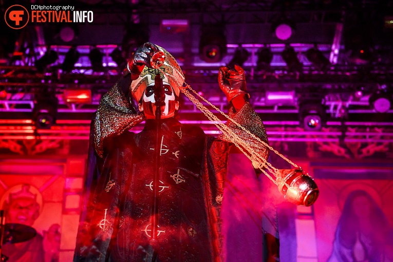 Ghost op Alcatraz Hard Rock & Metal Festival 2017 - Vrijdag foto