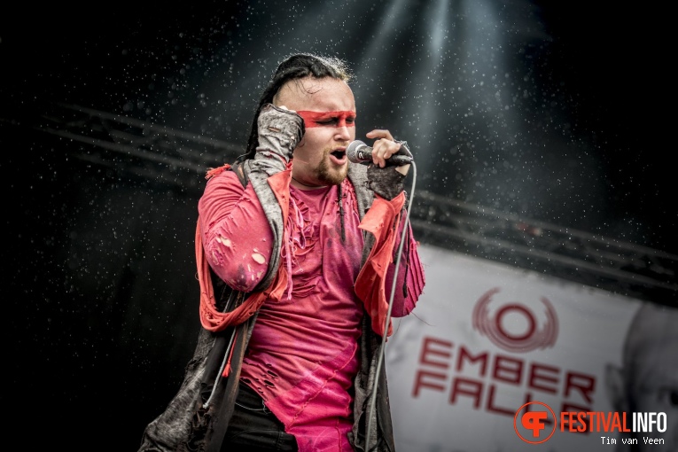 Ember Falls op Into The Grave 2017 - Zaterdag foto