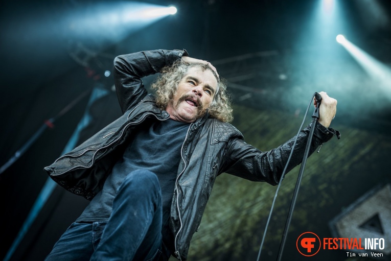 Overkill op Into The Grave 2017 - Zaterdag foto