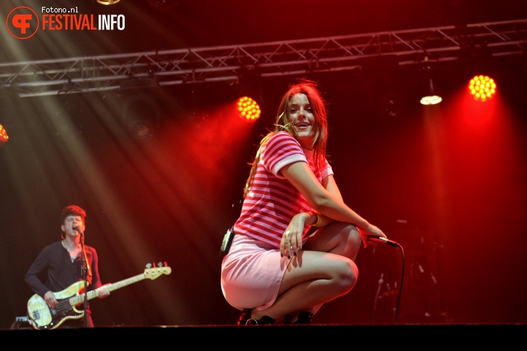 Léon op Lowlands 2017 - Vrijdag foto